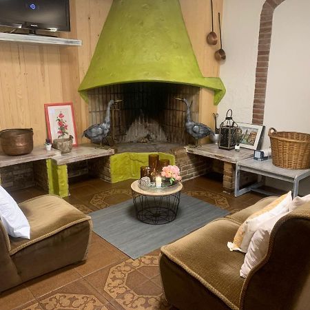 Hostal Torras Sant Hilari Sacalm Extérieur photo