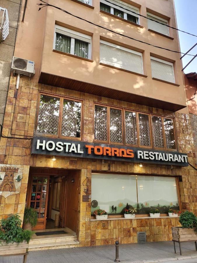 Hostal Torras Sant Hilari Sacalm Extérieur photo