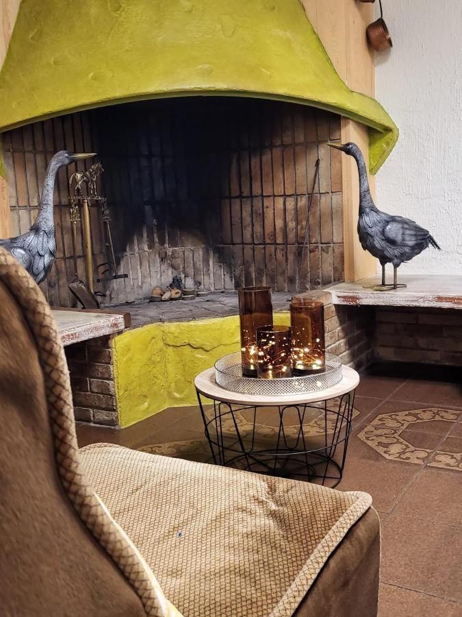 Hostal Torras Sant Hilari Sacalm Extérieur photo