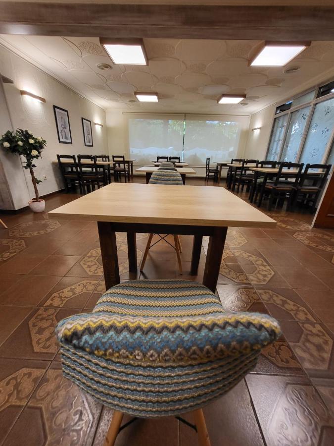 Hostal Torras Sant Hilari Sacalm Extérieur photo