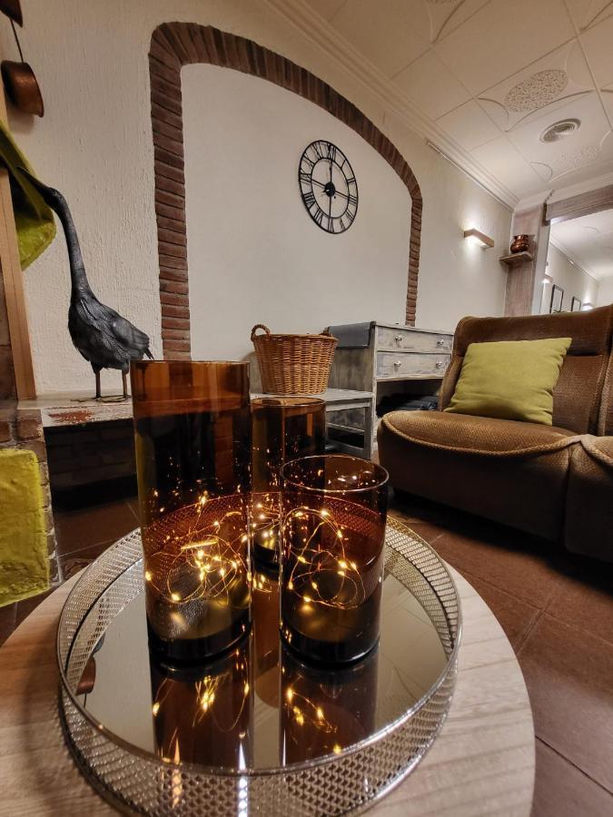 Hostal Torras Sant Hilari Sacalm Extérieur photo