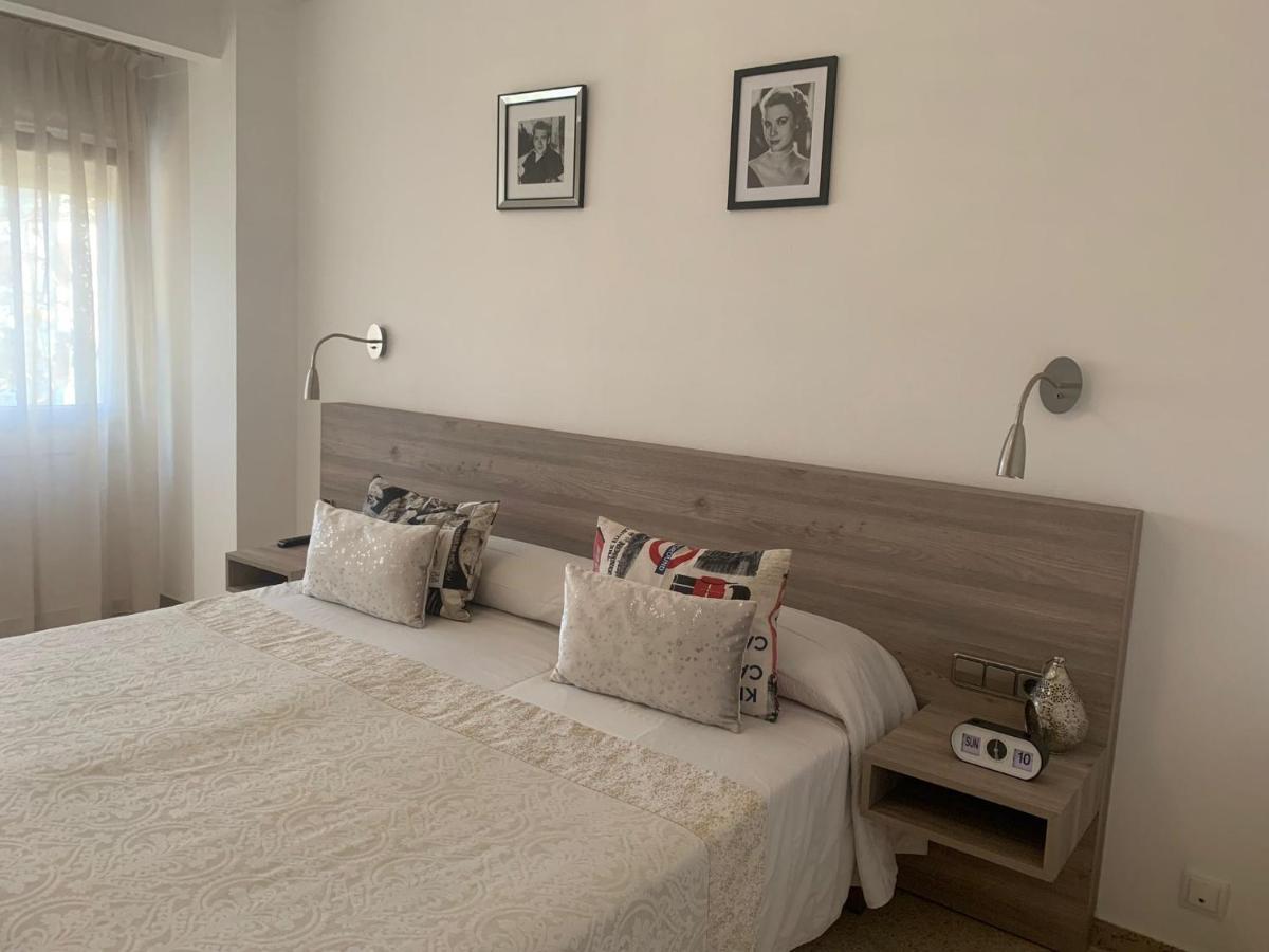Hostal Torras Sant Hilari Sacalm Extérieur photo