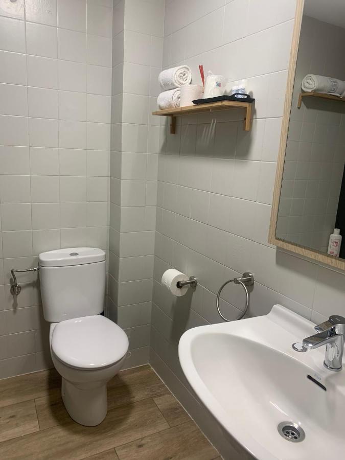 Hostal Torras Sant Hilari Sacalm Extérieur photo